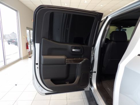 Used 2020 Chevrolet Silverado 1500 RST AWD/4WD image 18