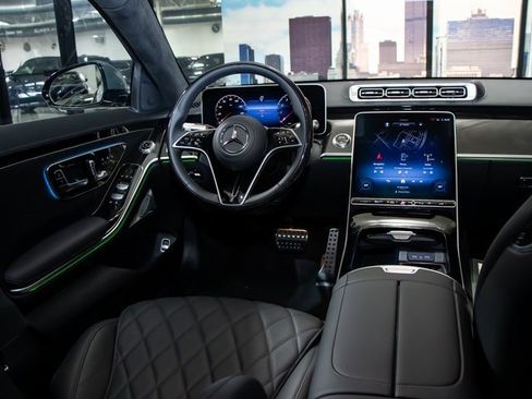 Used 2026 Mercedes-Benz S 580 4MATIC Sedan image 17