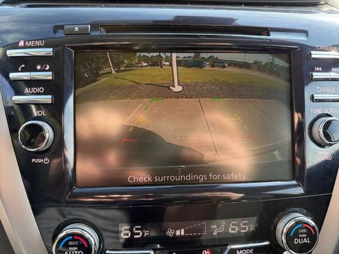 Used 2021 Nissan Murano SV AWD/4WD image 15