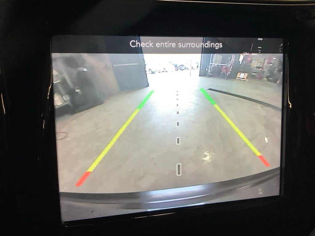 Used 2019 Jeep Cherokee Limited AWD/4WD image 43