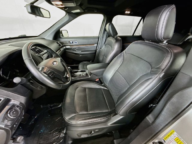 Used 2018 Ford Explorer Limited AWD/4WD image 21