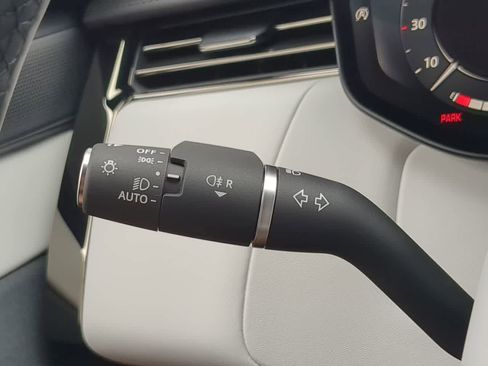 New 2026 Land Rover Range Rover Sport SV AWD/4WD image 28