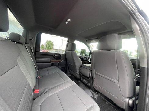 Used 2022 GMC Sierra 2500 SLE w/ SLE Value Package; AWD/4WD image 14