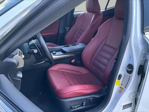 Used 2016 Lexus IS 200t w/ F Sport Package RWD image 7