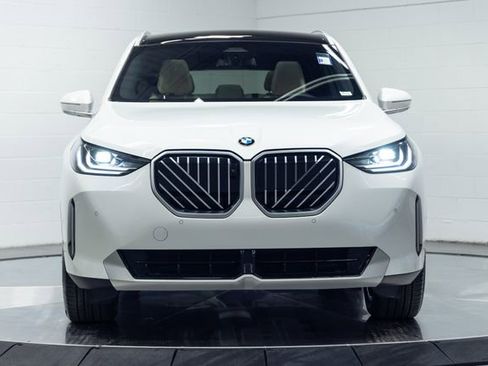 Certified 2025 BMW X3 xDrive30i w/ Premium Package AWD/4WD image 5
