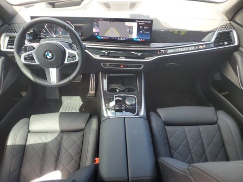 Used 2026 BMW X5 xDrive40i w/ M Sport Package AWD/4WD image 22