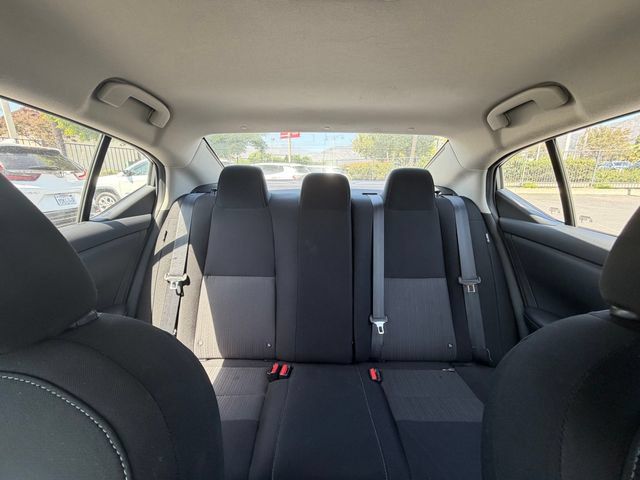 Used 2024 Nissan Sentra SV FWD image 33
