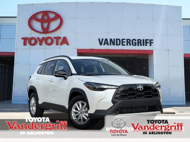 Used 2026 Toyota Corolla Cross LE FWD image 1