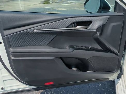 Used 2025 Toyota Camry SE FWD image 12