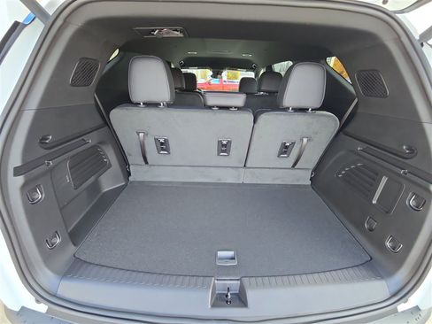 New 2026 Chevrolet Traverse LT w/ Midnight/Sport Edition image 25