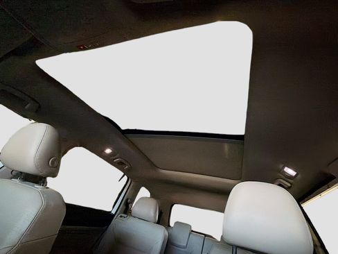 Used 2021 Volkswagen Atlas SE w/ Panoramic Sunroof Package AWD/4WD image 25