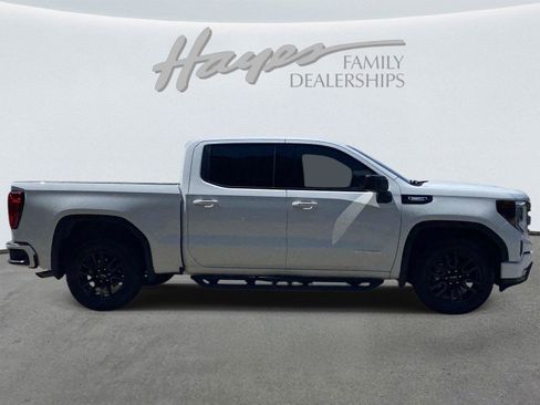 Used 2025 GMC Sierra 1500 Elevation RWD image 2