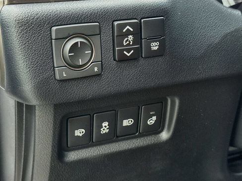 Used 2021 Lexus GX 460 Premium w/ Premium Package AWD/4WD image 10