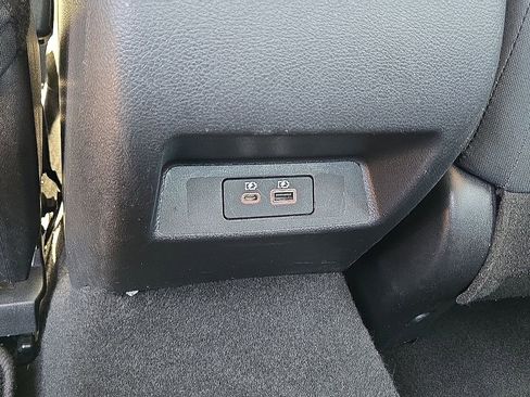 Used 2025 Nissan Altima 2.5 SV AWD/4WD image 16