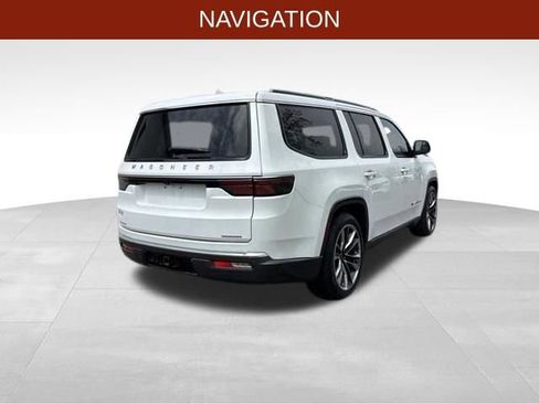 Used 2022 Jeep Wagoneer Series III w/ Premium Group I AWD/4WD image 7
