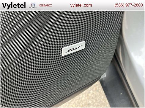 Used 2023 Cadillac XT5 Premium Luxury image 18