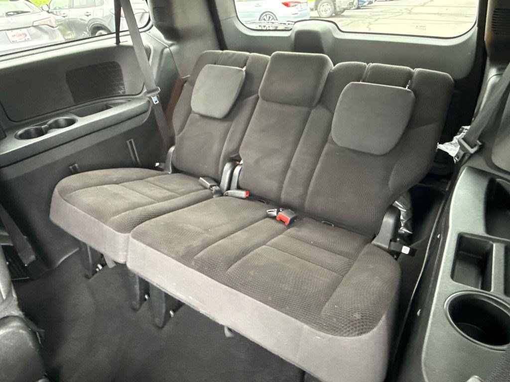 Used 2018 Dodge Grand Caravan SE FWD image 17