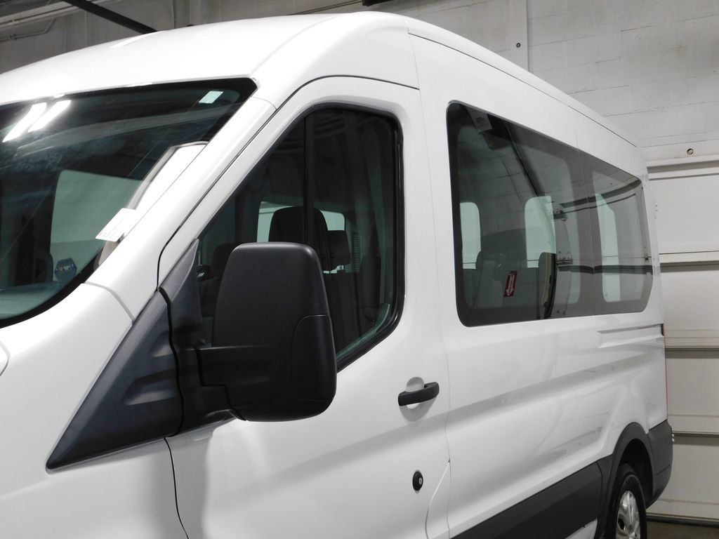 Used 2018 Ford Transit 150 XLT RWD image 18