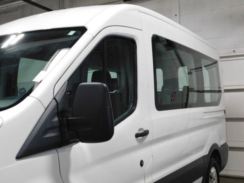 Used 2018 Ford Transit 150 XLT image 18
