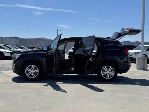Used 2018 GMC Terrain SLE FWD image 27