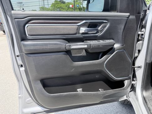 Used 2025 RAM 1500 Laramie AWD/4WD image 30