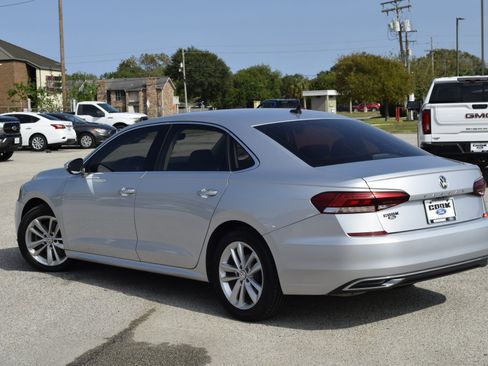 Used 2020 Volkswagen Passat 2.0T SE image 8