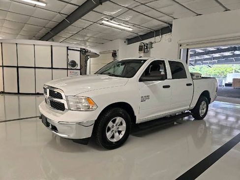 Used 2022 RAM 1500 Tradesman w/ Chrome Appearance Group AWD/4WD image 5