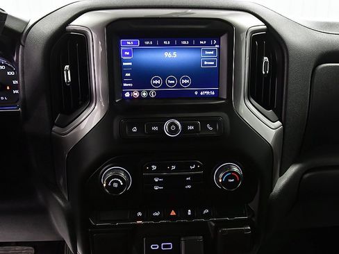 Used 2021 Chevrolet Silverado 1500 Custom image 24