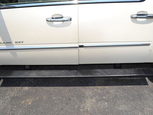 Used 2008 Cadillac Escalade EXT AWD/4WD image 58