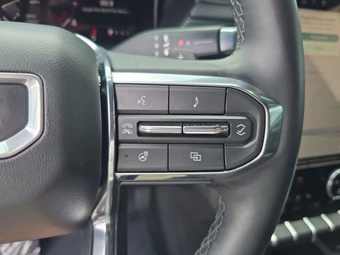 Certified 2025 GMC Acadia Elevation FWD image 26