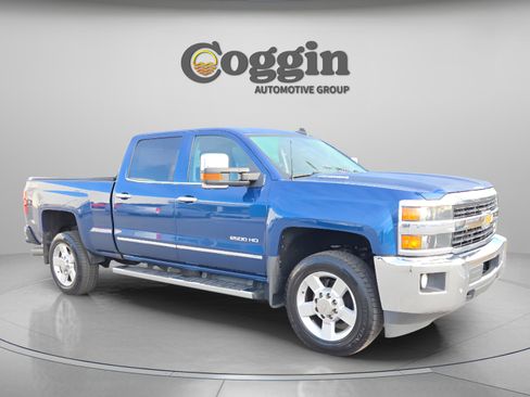 Used 2016 Chevrolet Silverado 2500 LTZ w/ Duramax Plus Package image 7
