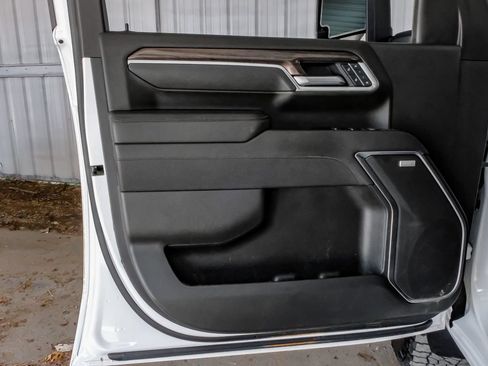 Used 2025 Chevrolet Silverado 2500 LTZ w/ LTZ Convenience Package AWD/4WD image 43