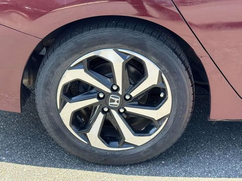 Used 2017 Honda Accord EX-L image 6