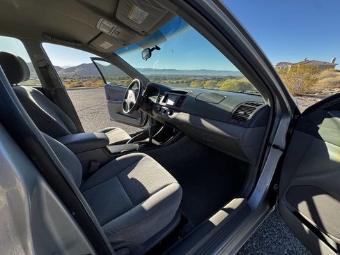 Used 2003 Toyota Camry LE image 29
