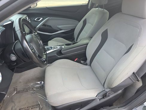 Used 2023 Chevrolet Camaro LT RWD image 18