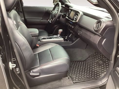 Used 2019 Toyota Tacoma TRD Pro image 15
