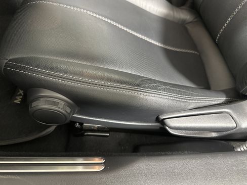 Used 2021 MAZDA MX-5 Miata Grand Touring image 10