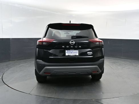 Used 2023 Nissan Rogue S AWD/4WD image 4