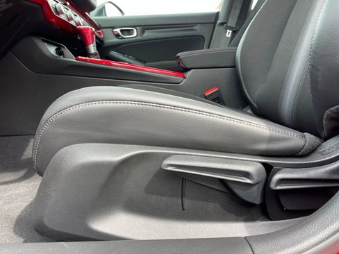 Certified 2025 Honda Civic Sport image 22