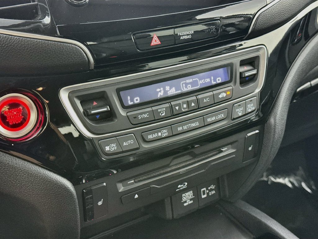 Used 2019 Honda Pilot Touring image 18