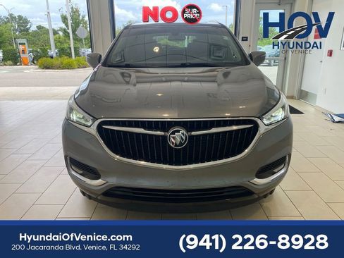 Used 2021 Buick Enclave Essence w/ Sound and Sites Package FWD image 10