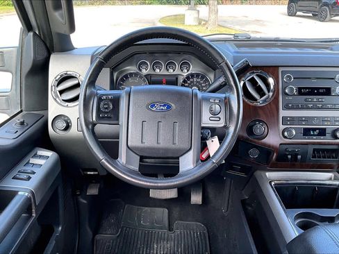 Used 2012 Ford F350 Lariat image 6