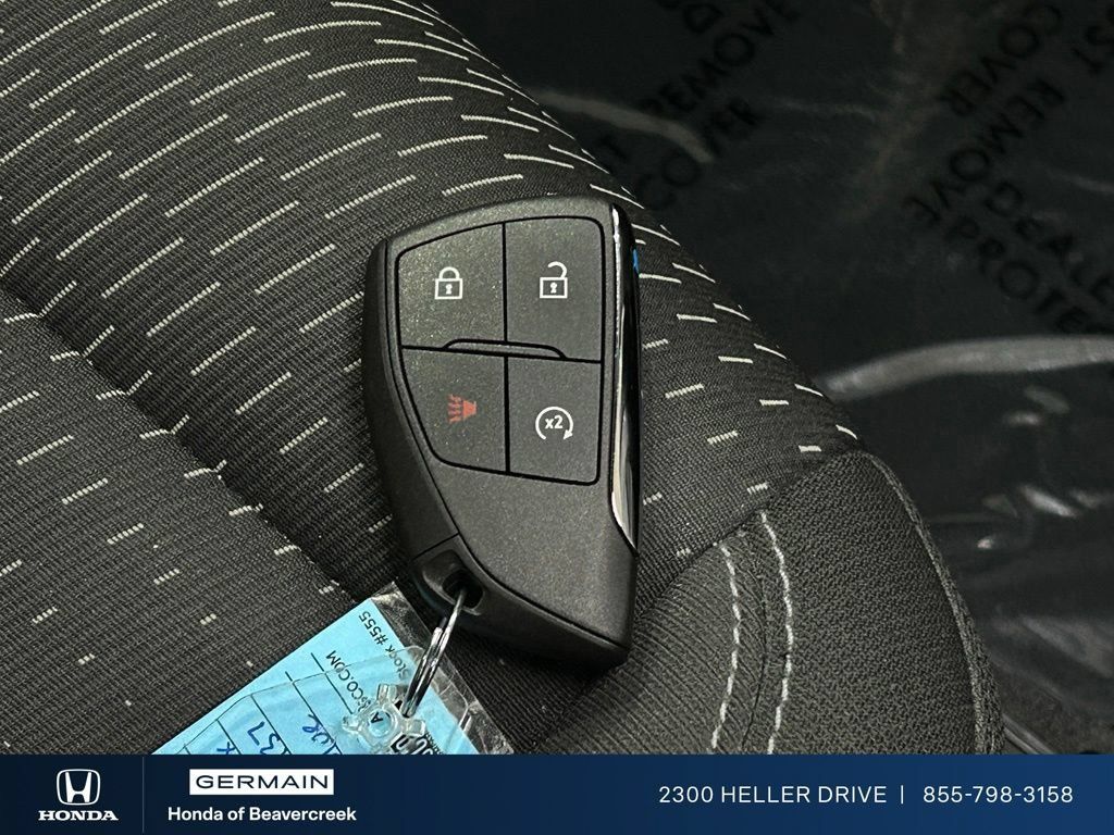 Used 2025 Chevrolet Equinox LT w/ Safety and Technology Package FWD image 26