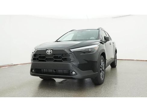 New 2026 Toyota Corolla Cross XLE w/ Convenience Package FWD image 32