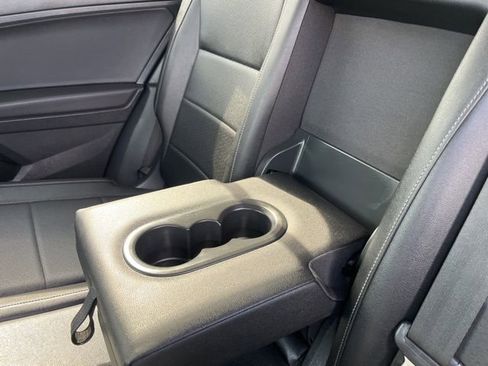 Used 2019 Volkswagen Tiguan SE AWD/4WD image 18