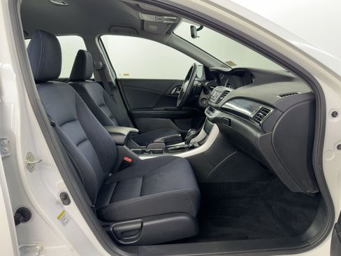 Used 2014 Honda Accord Sport image 33