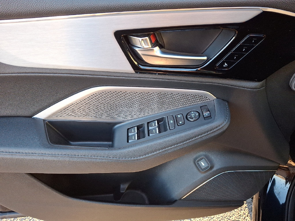 Certified 2024 Acura MDX SH-AWD image 13