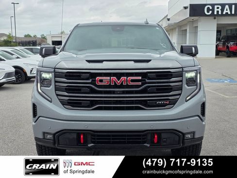 Used 2024 GMC Sierra 1500 AT4 w/ Technology Package AWD/4WD image 2