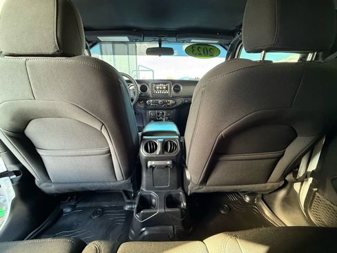 Used 2023 Jeep Wrangler Unlimited Sport image 13