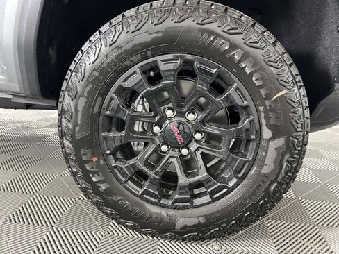 New 2026 GMC Canyon Elevation image 10